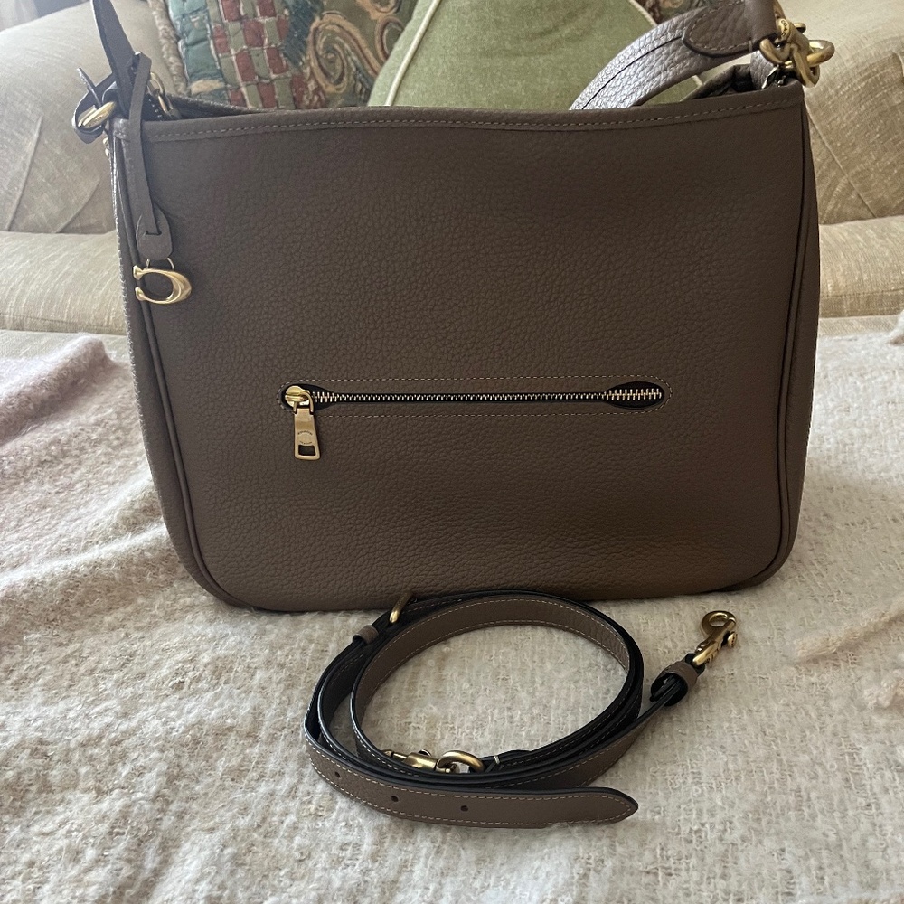 COACH SOFT PEBBLE LEATHER CARY SHOULDER BAG W/CONVERTIBLE STRAPS